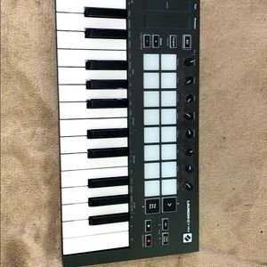 Launchkey Mini controller